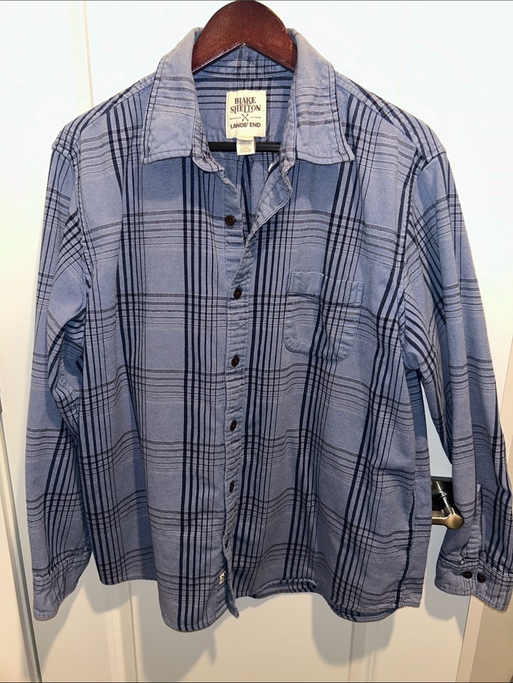 Lands' End Blue and Navy Plaid Men's Casual Button-Down Shirt Size XL